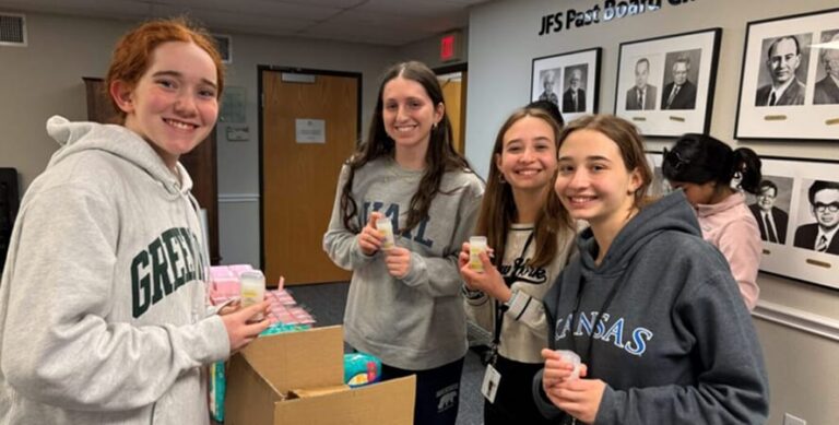 The JFS Dallas Student Impact Board is Hosting a “Palentine’s Day” Hygiene Drive!